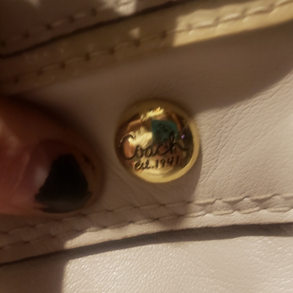 Designer purses - Picture 8 of 9